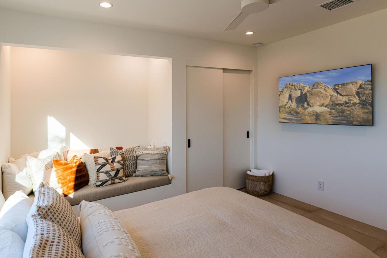 Amaru Muru - Luxury Retreat With Pool/Hot Tub/Yoga ジョシュア・ツリー エクステリア 写真